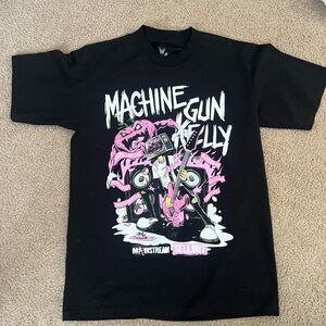 Machine Gun Kelly MGK Graphic Shirt Medium Mainstream Sellout Tour Avril Levine